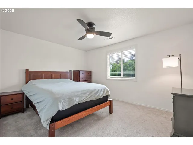 $555,000 | 11716 Northeast 42nd Court, Vancouver, WA 98686