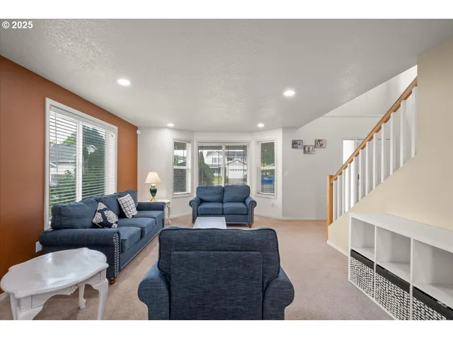 $555,000 | 11716 Northeast 42nd Court, Vancouver, WA 98686