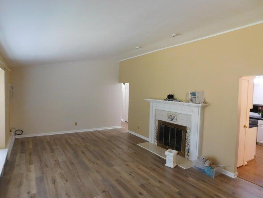 26150 Barbados Road Farmington, MI 48334 - Photo 25 of 39 23