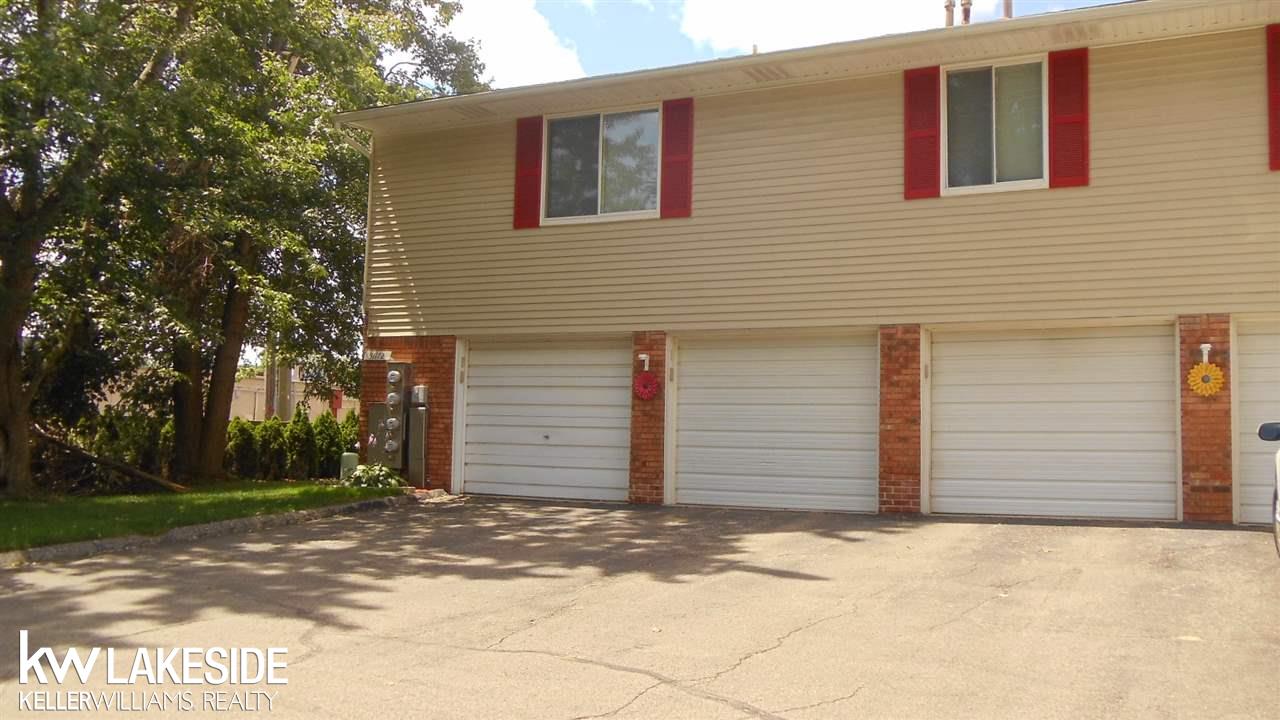 51170 South Foster Road New Baltimore, MI 48047 - Photo 35 of 35 Garage in the middle