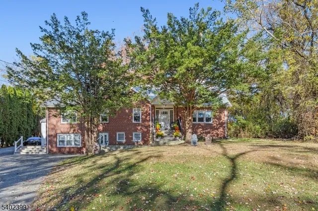 $2,100 | 76 Ridge Road, Unit 1, Oak Ridge, NJ 07438