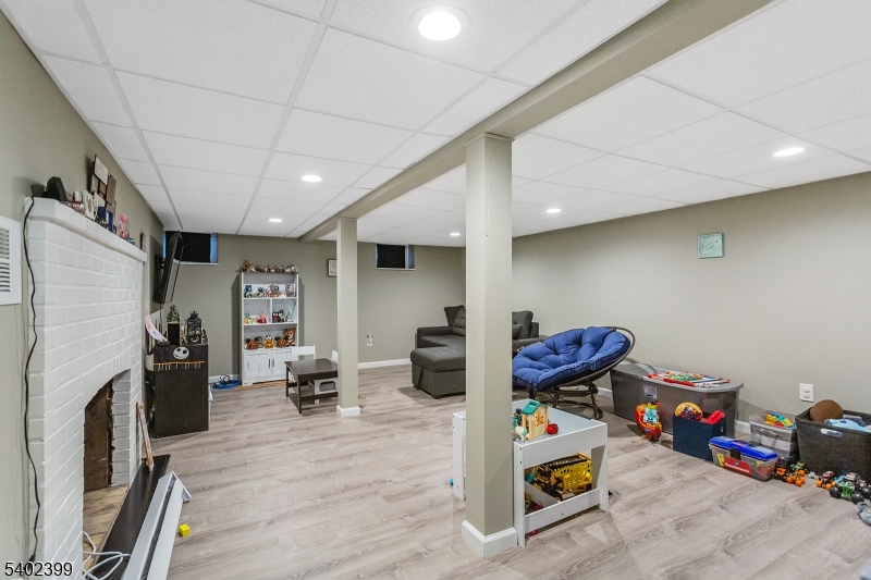 76 Ridge Road, Unit 1 Oak Ridge, NJ 07438 - Photo 5 of 15