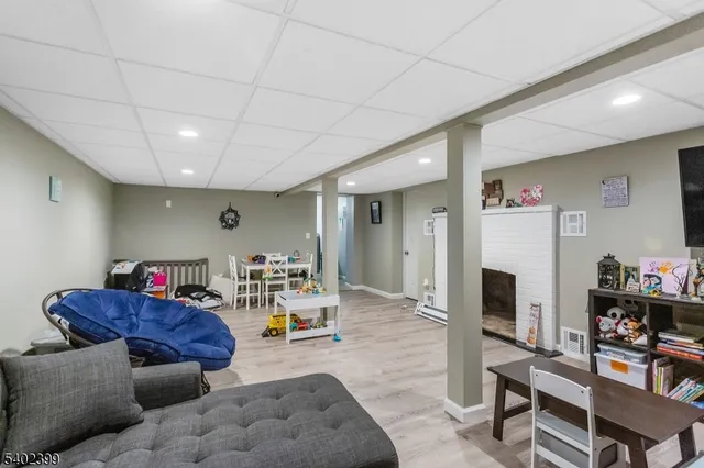 $2,100 | 76 Ridge Road, Unit 1, Oak Ridge, NJ 07438