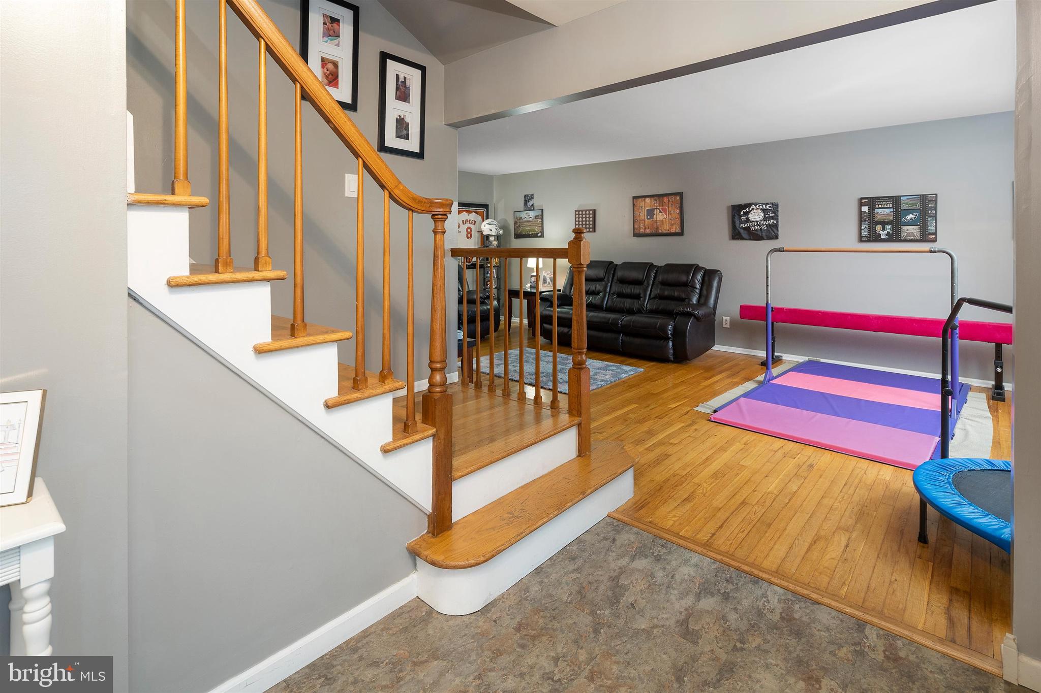 59 Brophy Drive Ewing, NJ 08638 - Photo 3 of 33