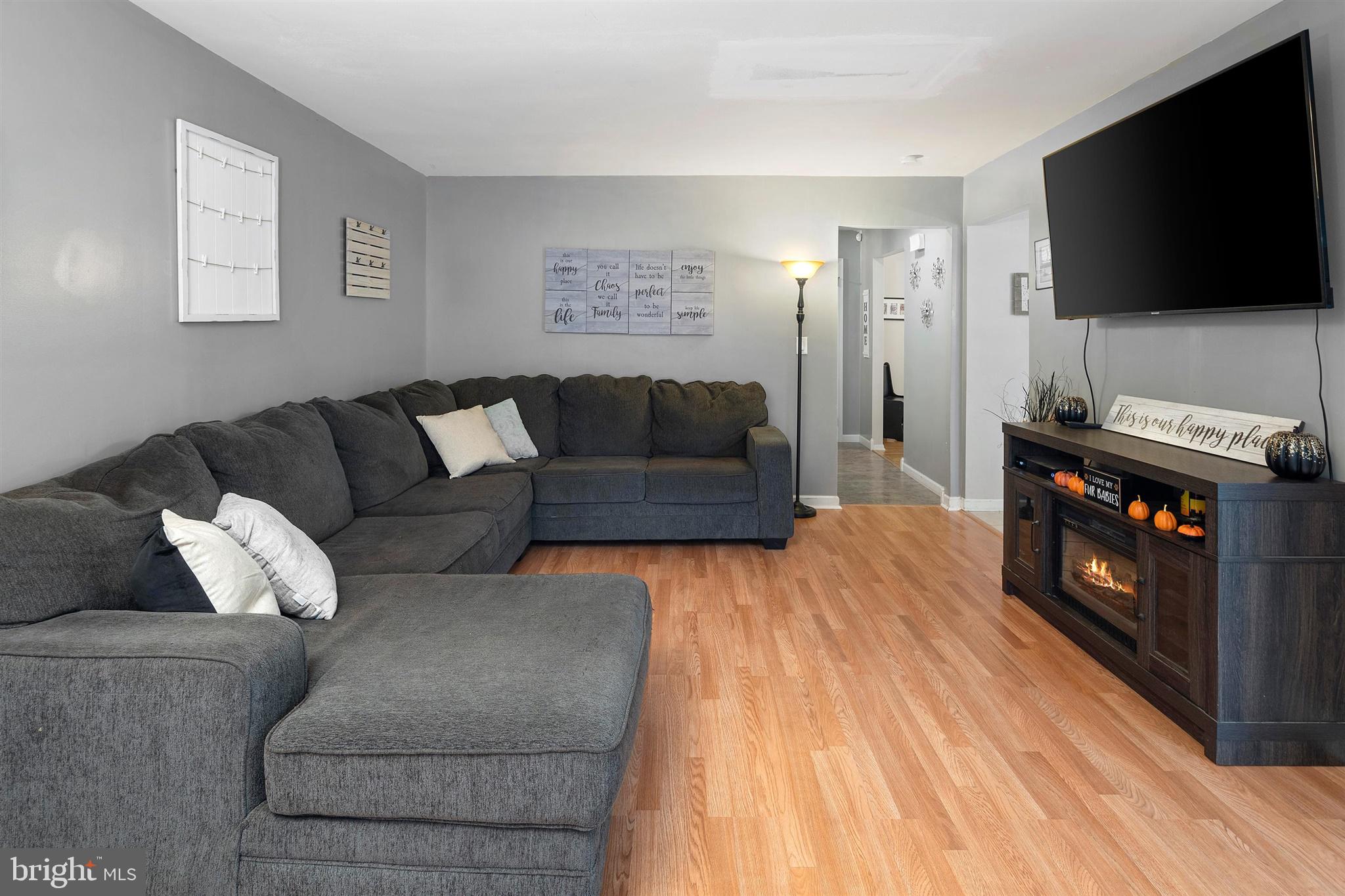 59 Brophy Drive Ewing, NJ 08638 - Photo 9 of 33