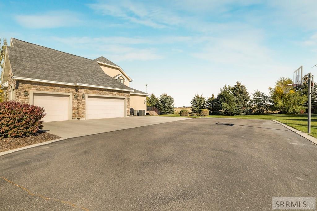 3756 Orrin Lane Rexburg, ID 83440 - Photo 7 of 93