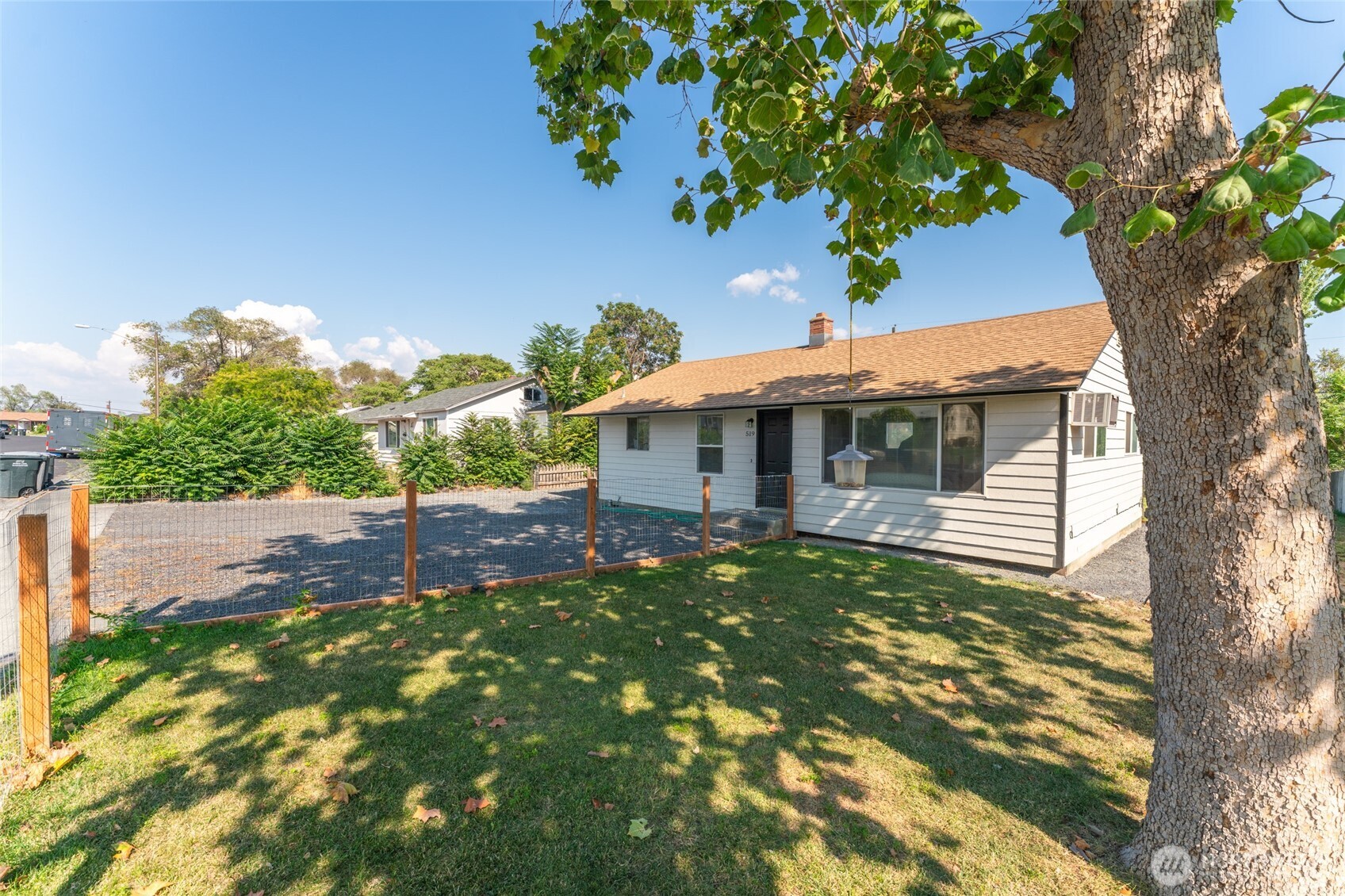 519 North Clark Road Moses Lake, WA 98837 - Photo 1 of 24