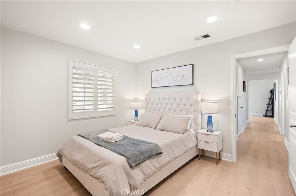 25 Lakeview, Unit 60 Irvine, CA 92604 - Photo 30 of 32