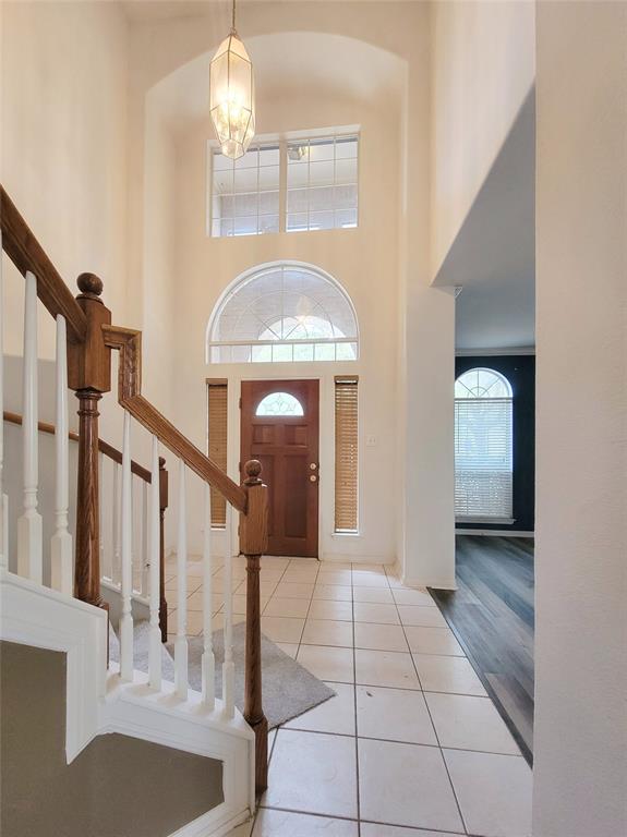 6708 Kilt Court Austin, TX 78754 - Photo 3 of 32 a view of entryway and hall with a front door