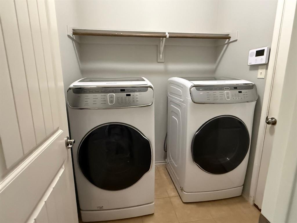 120 Chalk Road Anna, TX 75409 - Photo 29 of 29 a utility room with dryer and washer