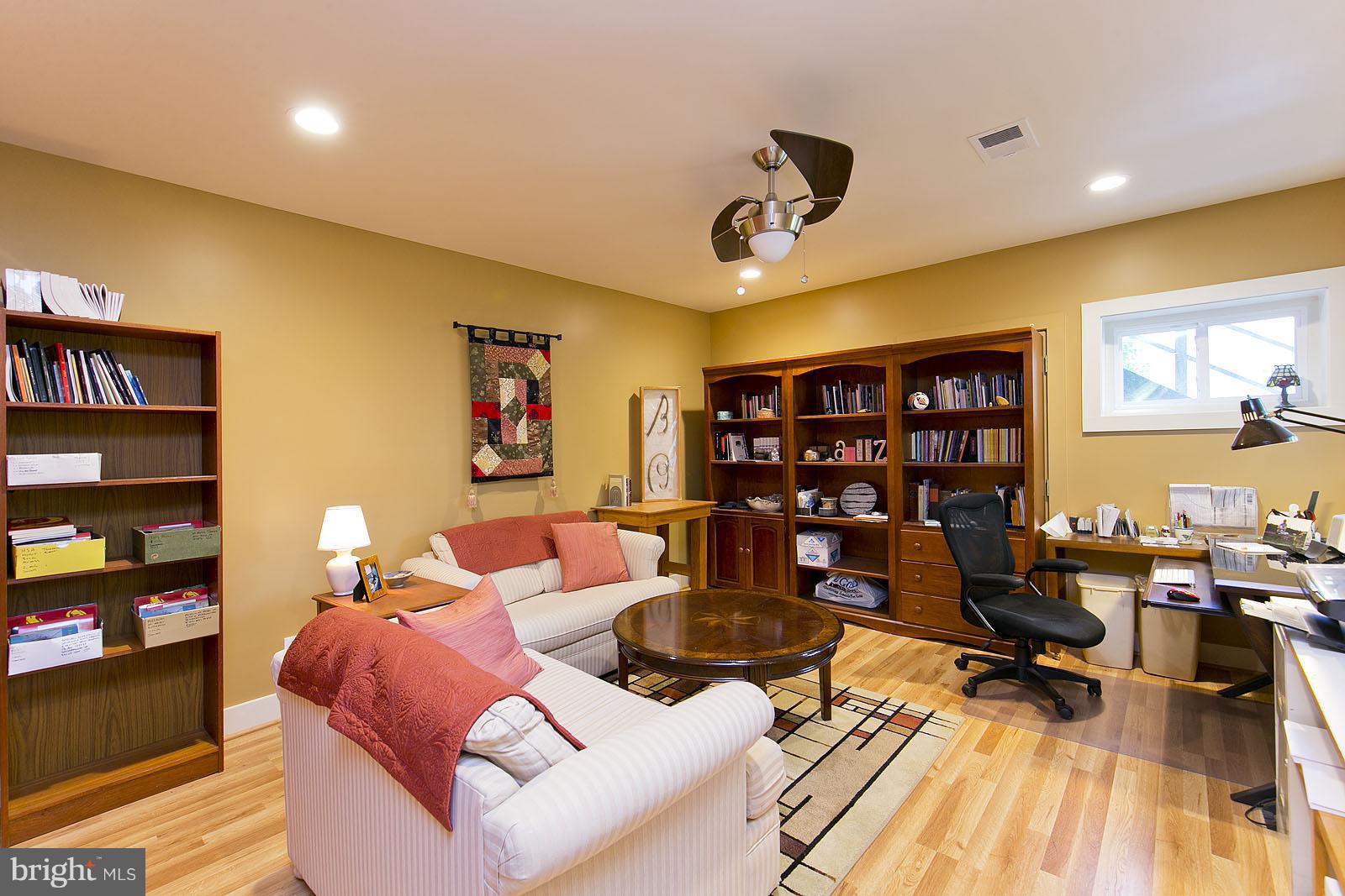 131 Roszel Road Winchester, VA 22601 - Photo 23 of 30 Family Room