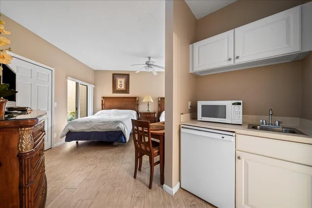 $1,200 | 8264 Mulligan Circle, Unit B, Port St. Lucie, FL 34986