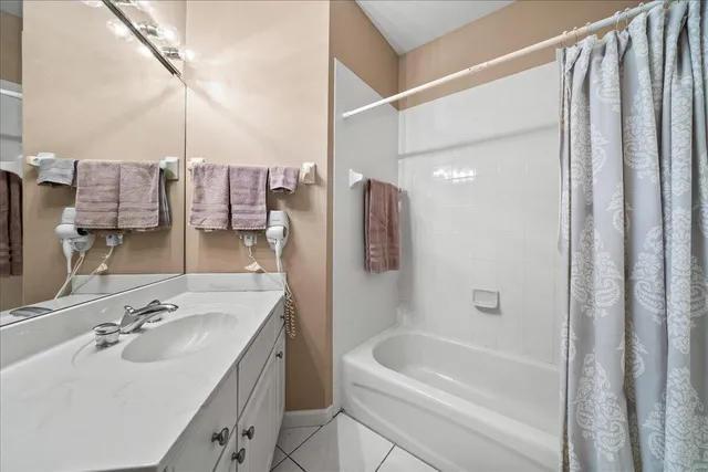 $1,200 | 8264 Mulligan Circle, Unit B, Port St. Lucie, FL 34986