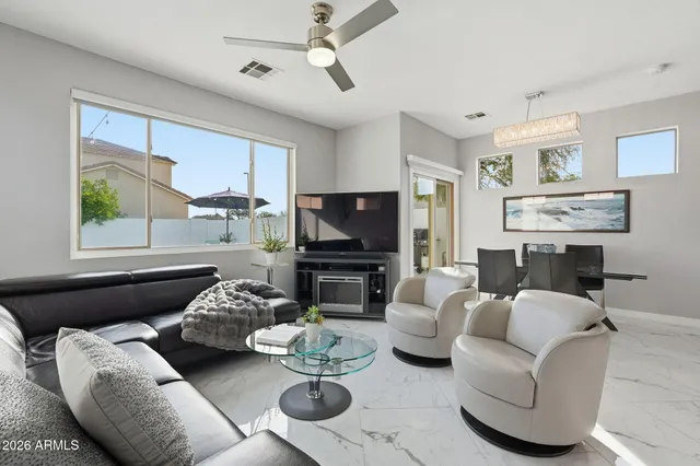 $425,000 | 1273 South Boulder Street, Unit A, Gilbert, AZ 85296