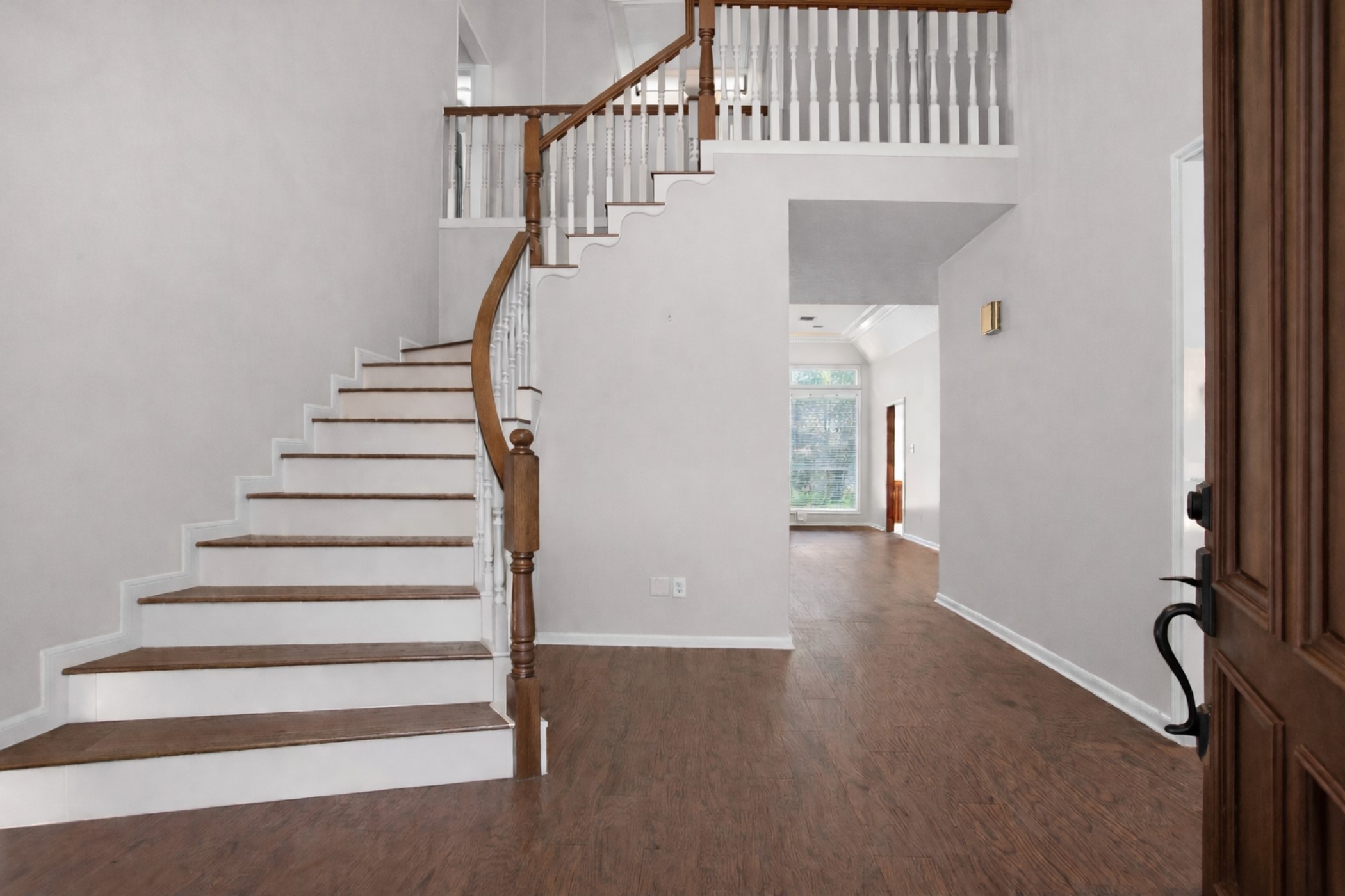 47 North Buck Ridge The Woodlands, TX 77381 - Photo 4 of 37