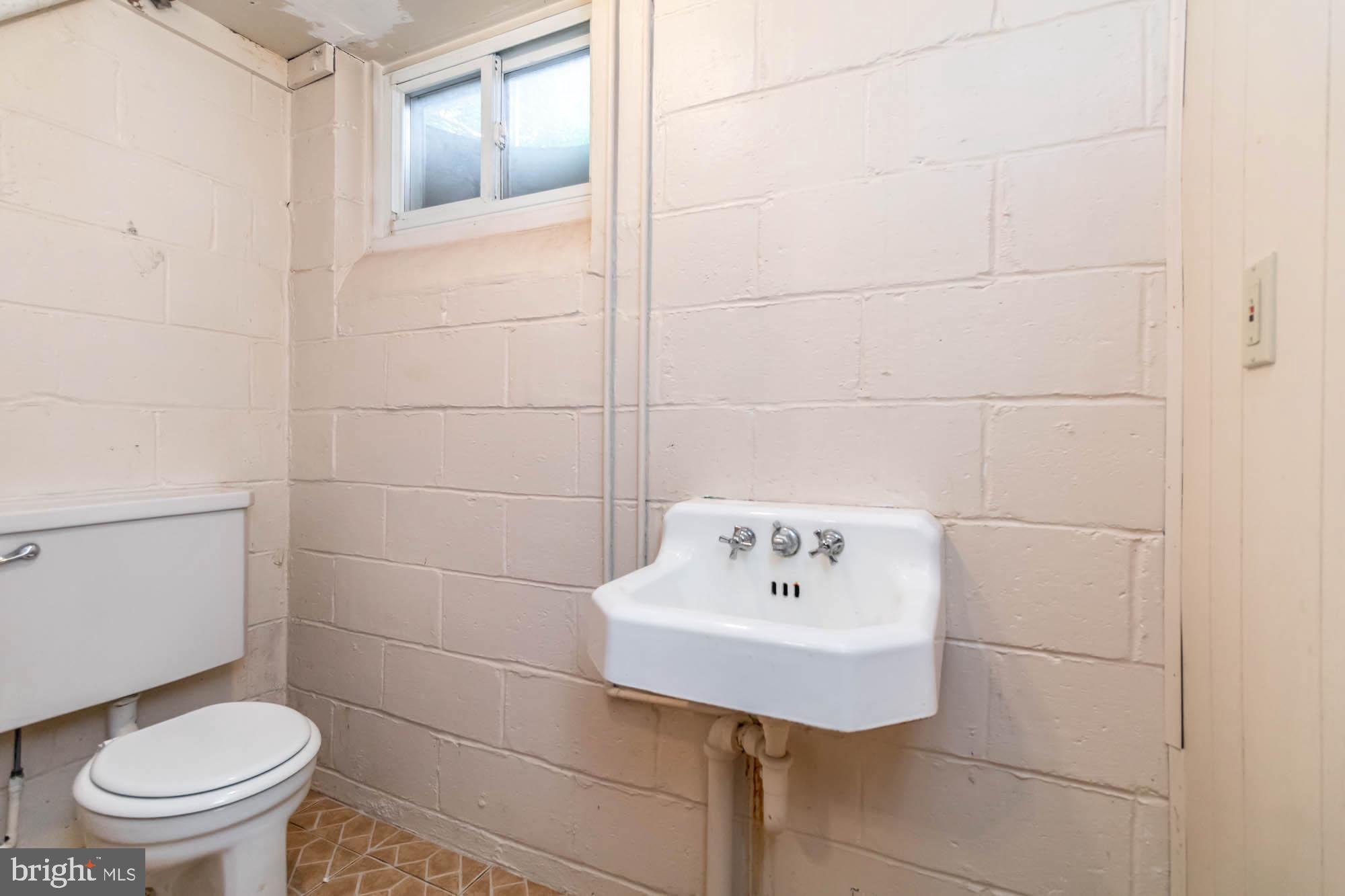 911 Weatherbee Road Baltimore, MD 21286 - Photo 30 of 34