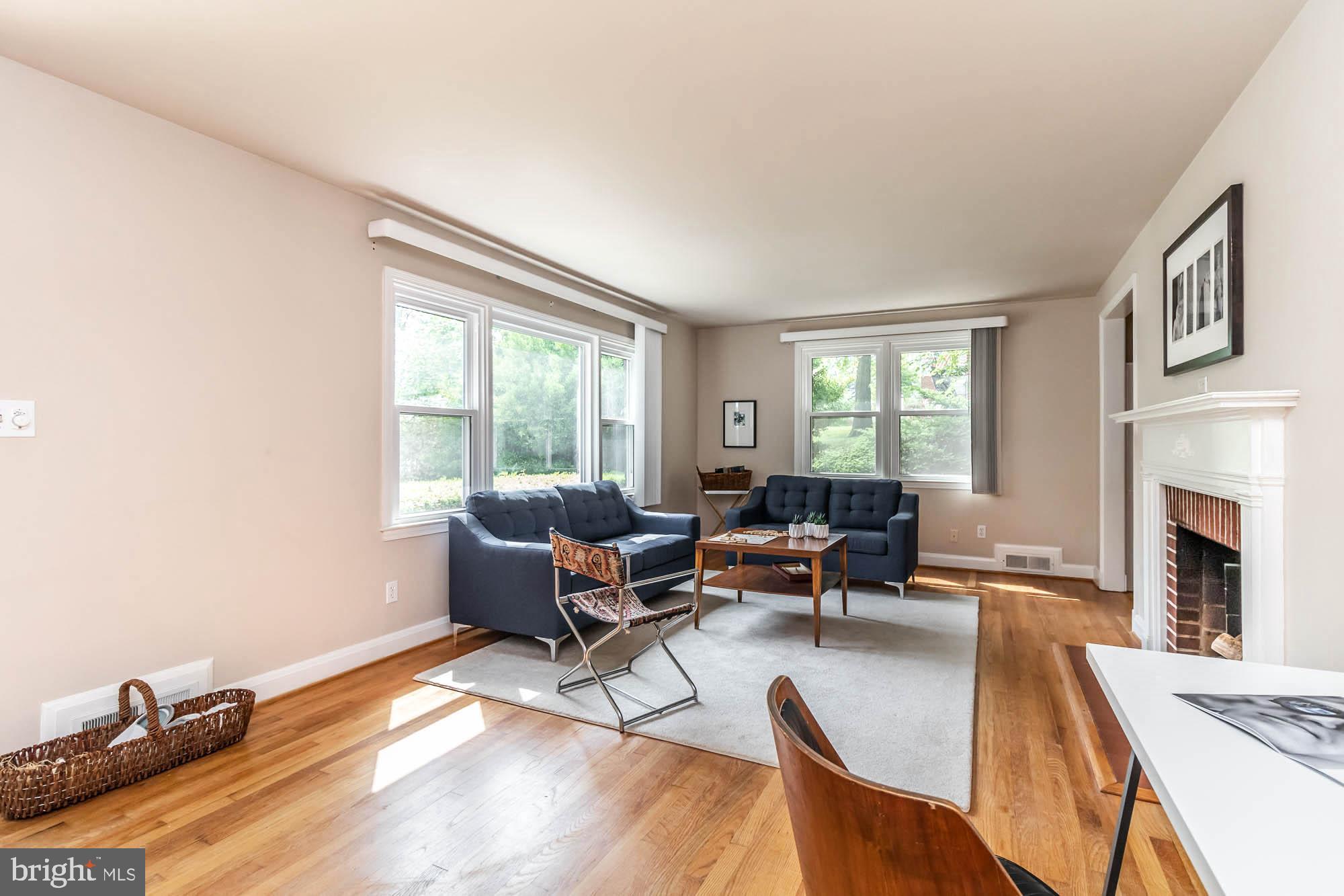 911 Weatherbee Road Baltimore, MD 21286 - Photo 5 of 34 Wood floors, replacement windows