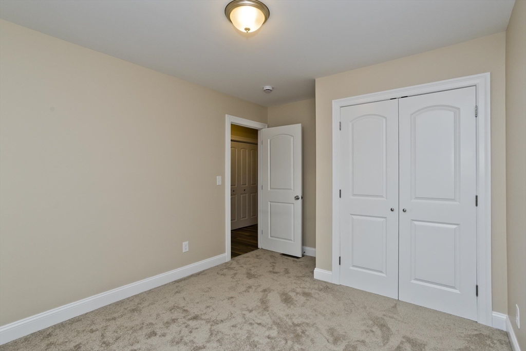 40 Preston Street Springfield, MA 01109 - Photo 21 of 32 a view of an empty room and window