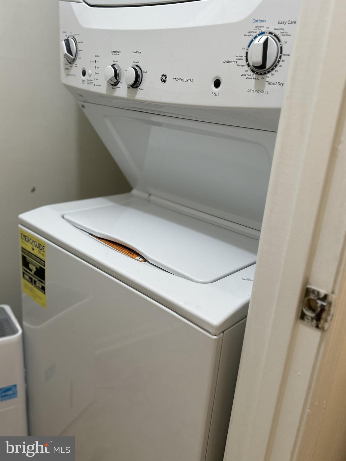 1700 Copley Court Crofton, MD 21114 - Photo 21 of 22 a utility room with washer and dryer