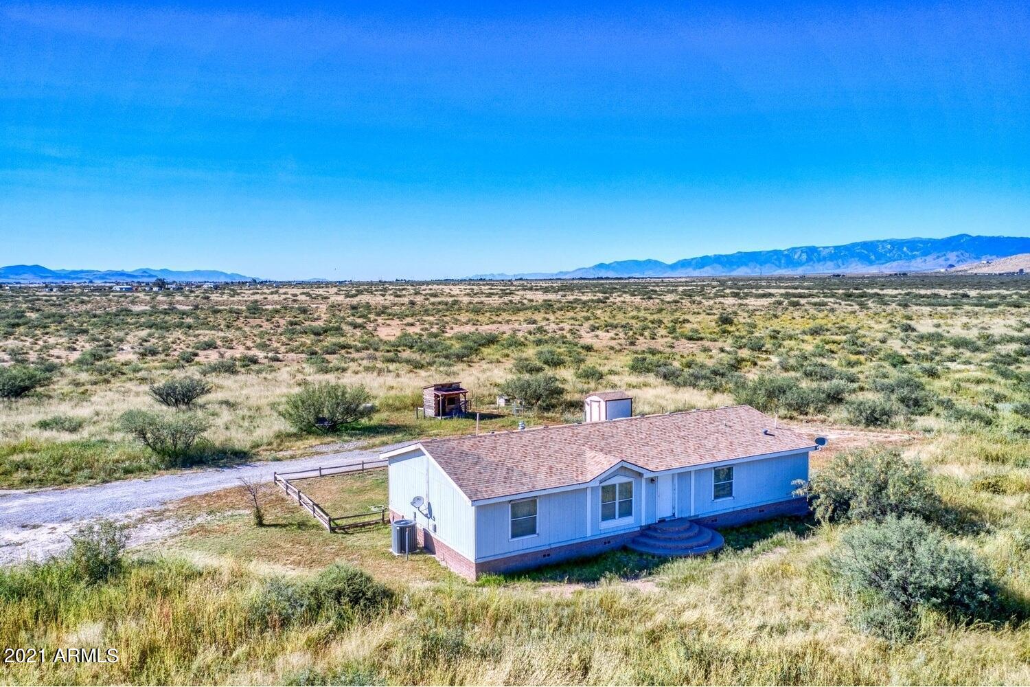 4111 North Circle I Road Willcox, AZ 85643 - Photo 3 of 37 01028_4111 North Circle I Road