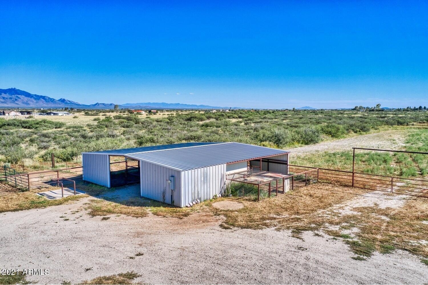 4111 North Circle I Road Willcox, AZ 85643 - Photo 10 of 37 01057_4111 North Circle I Road