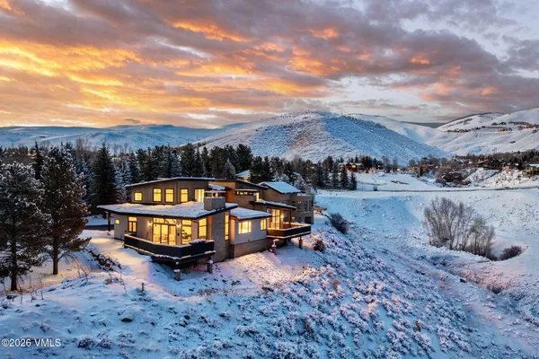 $2,799,000 | 351 Longhorn Road, Unit A, Edwards, CO 81632
