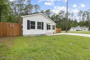 $1,500 | 629 Walnut Drive, Jacksonville, NC 28540