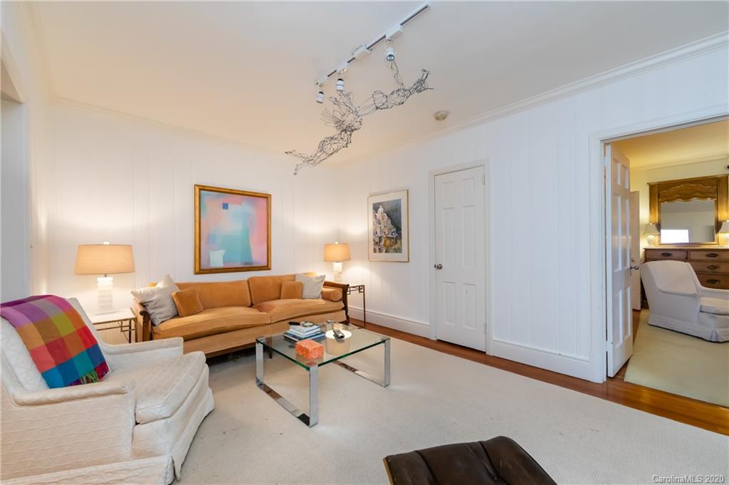 907 Ardsley Road, Unit 1 Charlotte, NC 28207 - Photo 14 of 44 Gallery Image 14