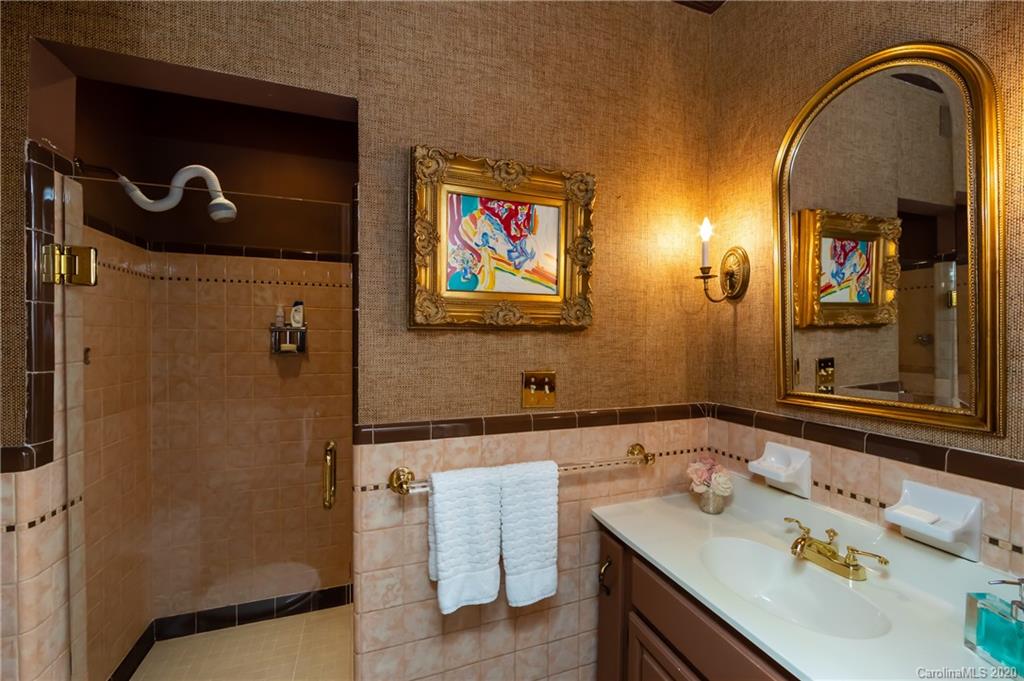 907 Ardsley Road, Unit 1 Charlotte, NC 28207 - Photo 15 of 44 Gallery Image 15
