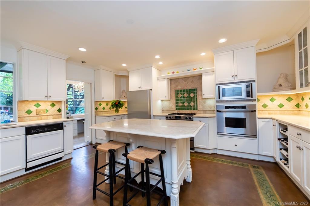 907 Ardsley Road, Unit 1 Charlotte, NC 28207 - Photo 16 of 44 Gallery Image 16