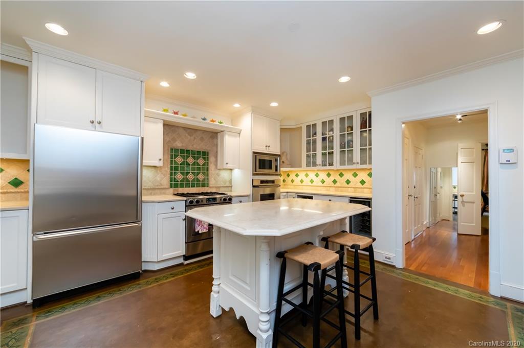 907 Ardsley Road, Unit 1 Charlotte, NC 28207 - Photo 19 of 44 Gallery Image 19