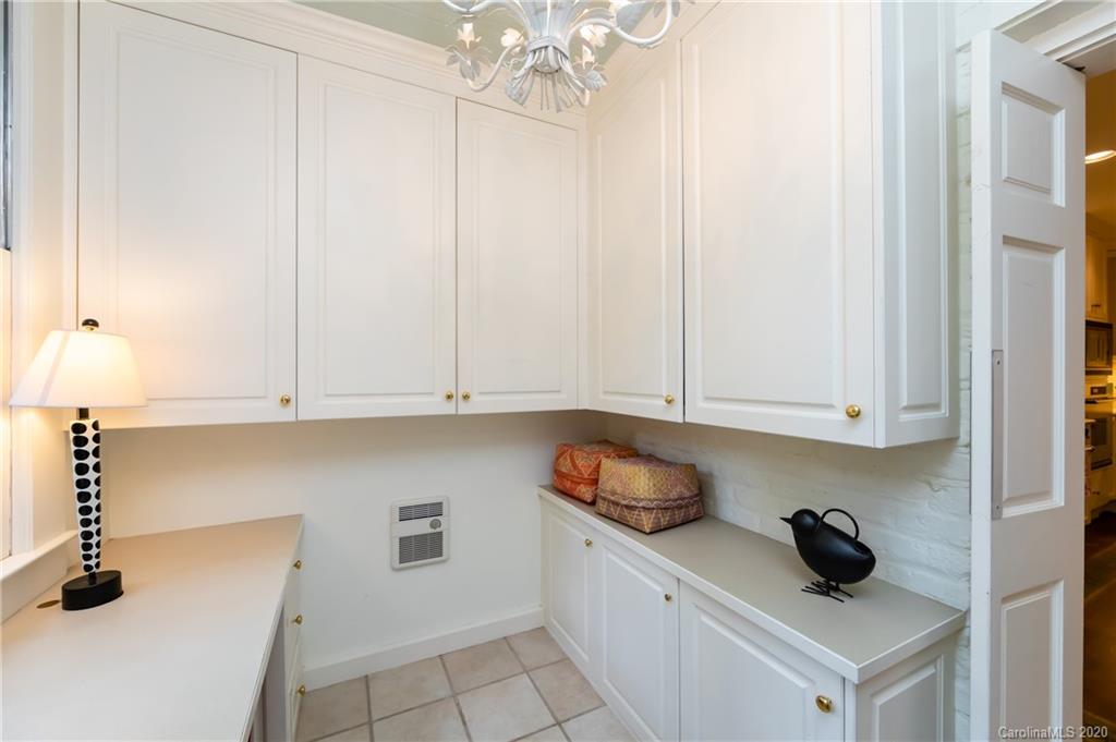 907 Ardsley Road, Unit 1 Charlotte, NC 28207 - Photo 23 of 44 Gallery Image 23