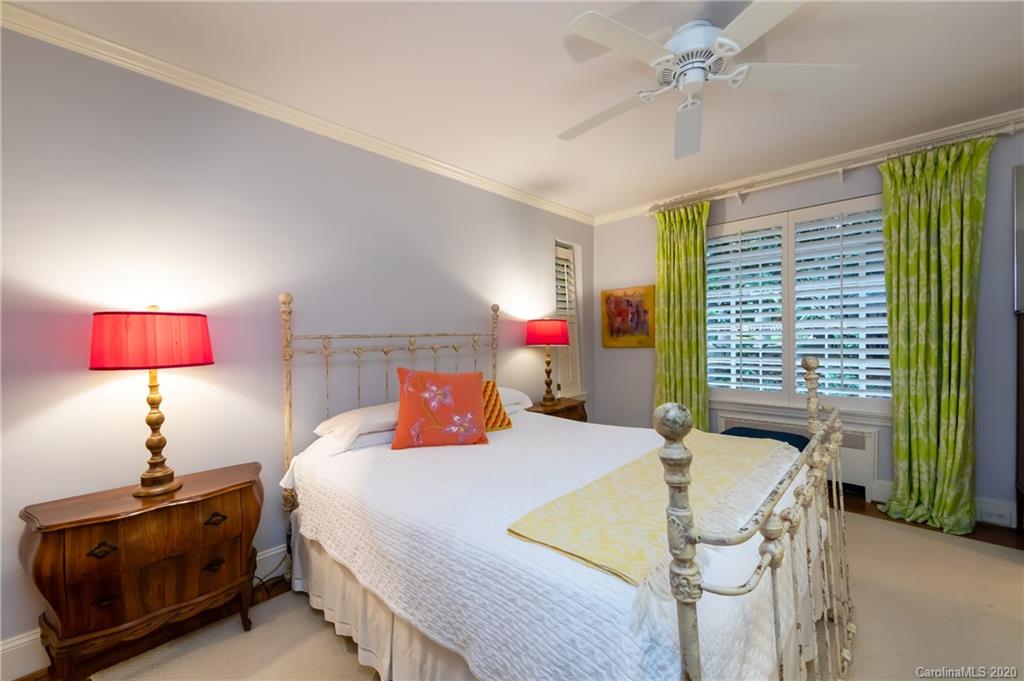 907 Ardsley Road, Unit 1 Charlotte, NC 28207 - Photo 25 of 44 Gallery Image 25