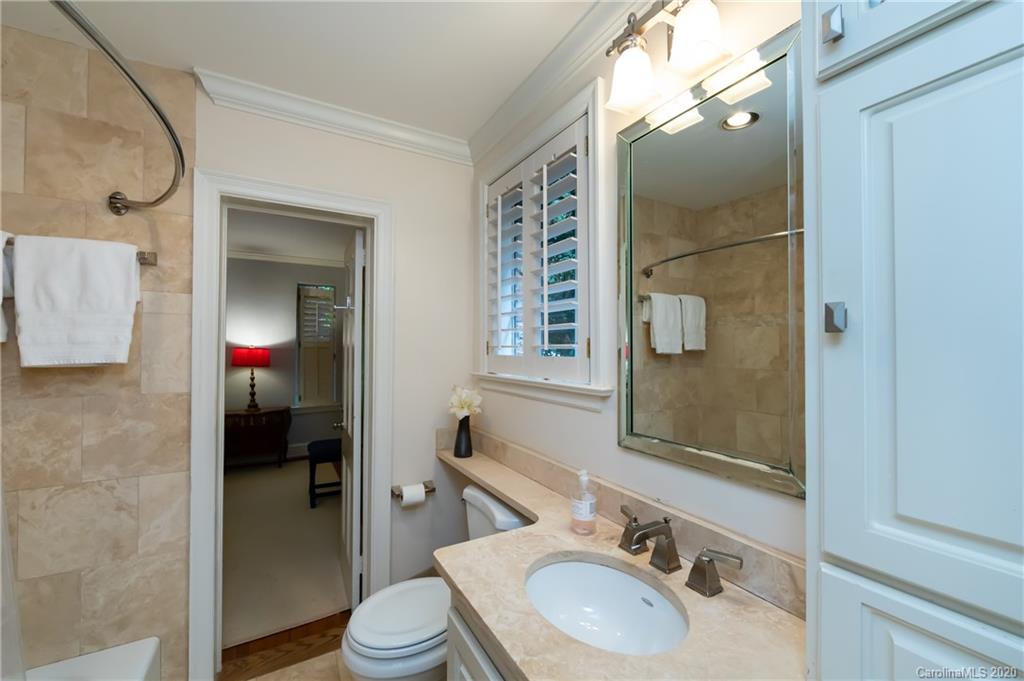 907 Ardsley Road, Unit 1 Charlotte, NC 28207 - Photo 28 of 44 Gallery Image 28
