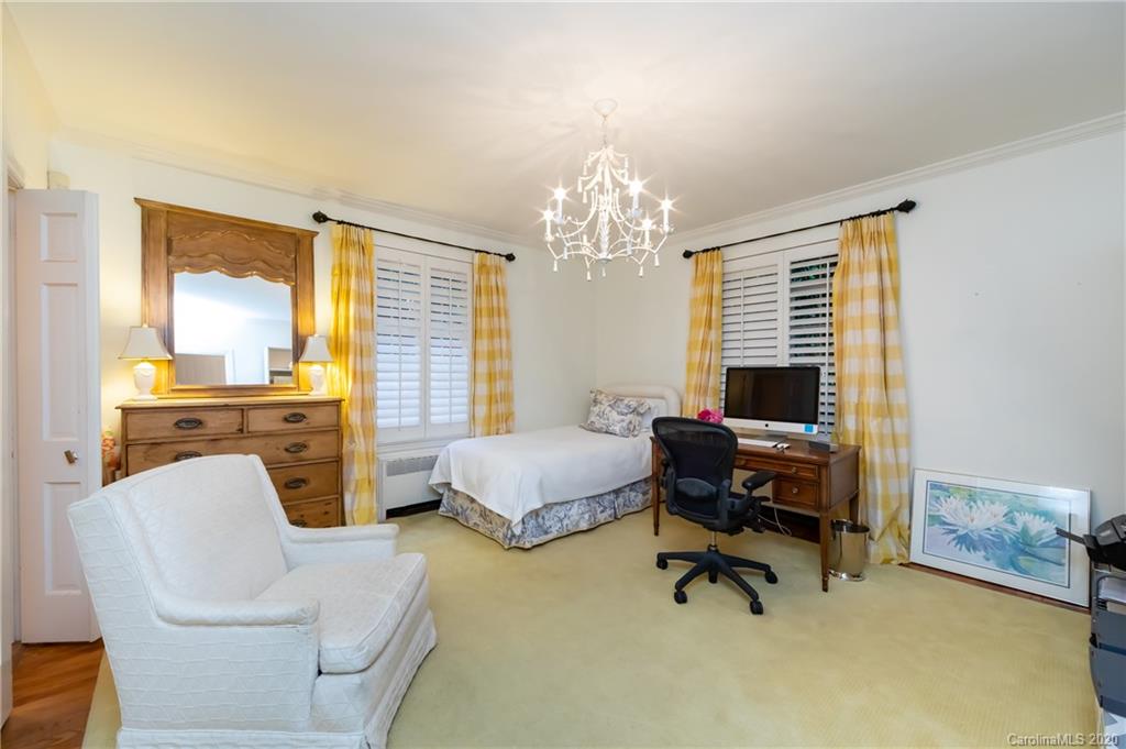 907 Ardsley Road, Unit 1 Charlotte, NC 28207 - Photo 31 of 44 Gallery Image 31