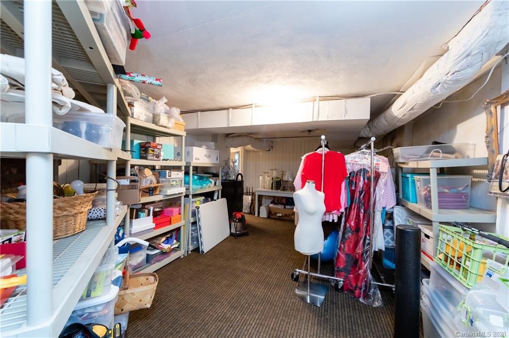 907 Ardsley Road, Unit 1 Charlotte, NC 28207 - Photo 33 of 44 Gallery Image 33