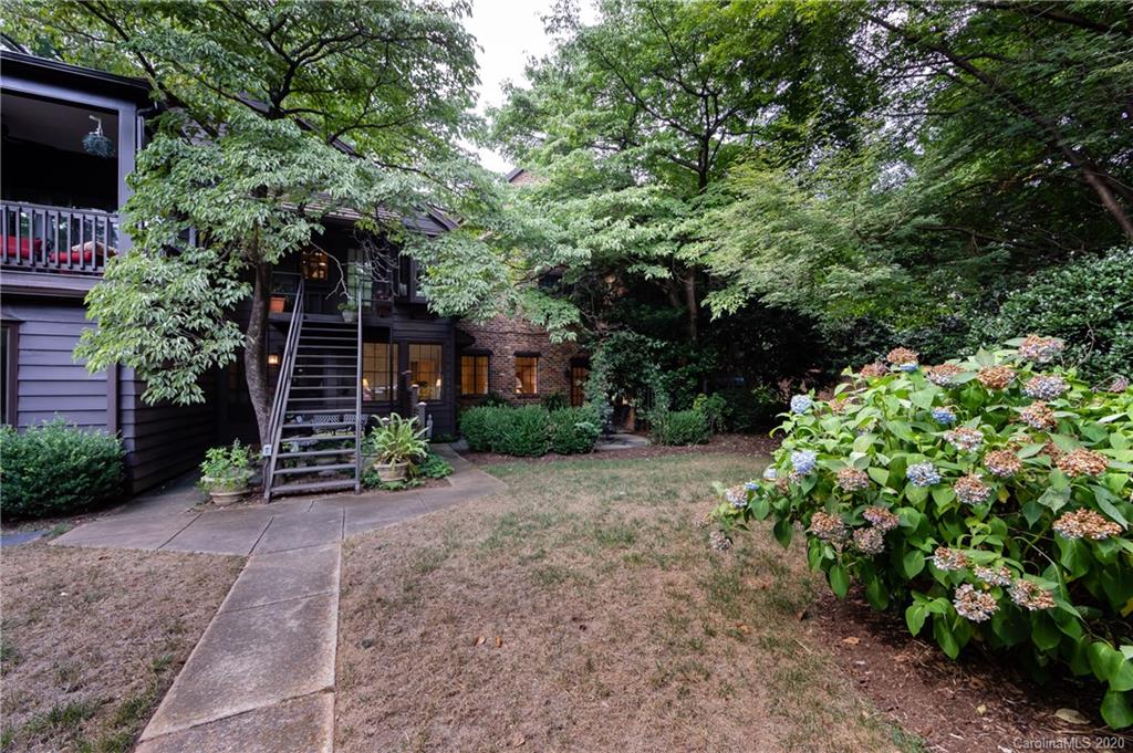 907 Ardsley Road, Unit 1 Charlotte, NC 28207 - Photo 35 of 44 Gallery Image 35