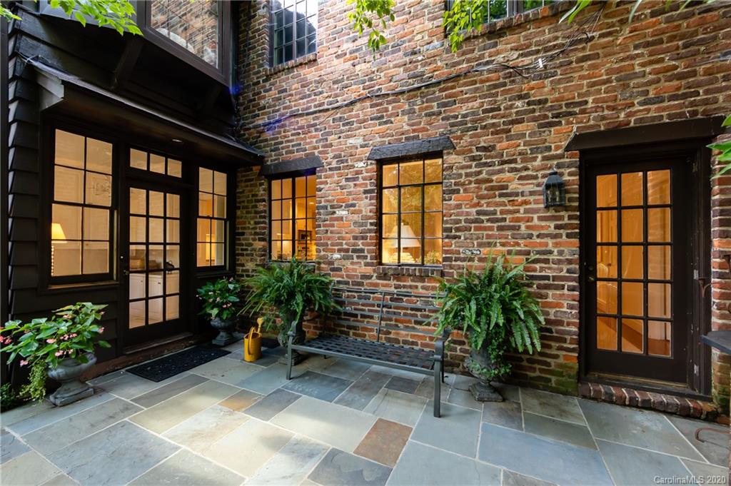907 Ardsley Road, Unit 1 Charlotte, NC 28207 - Photo 42 of 44 Gallery Image 42