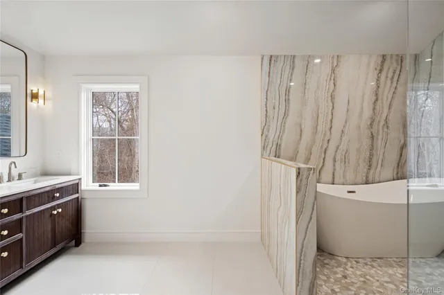 $3,250,000 | 9 Wilderness Road, St. James, NY 11780