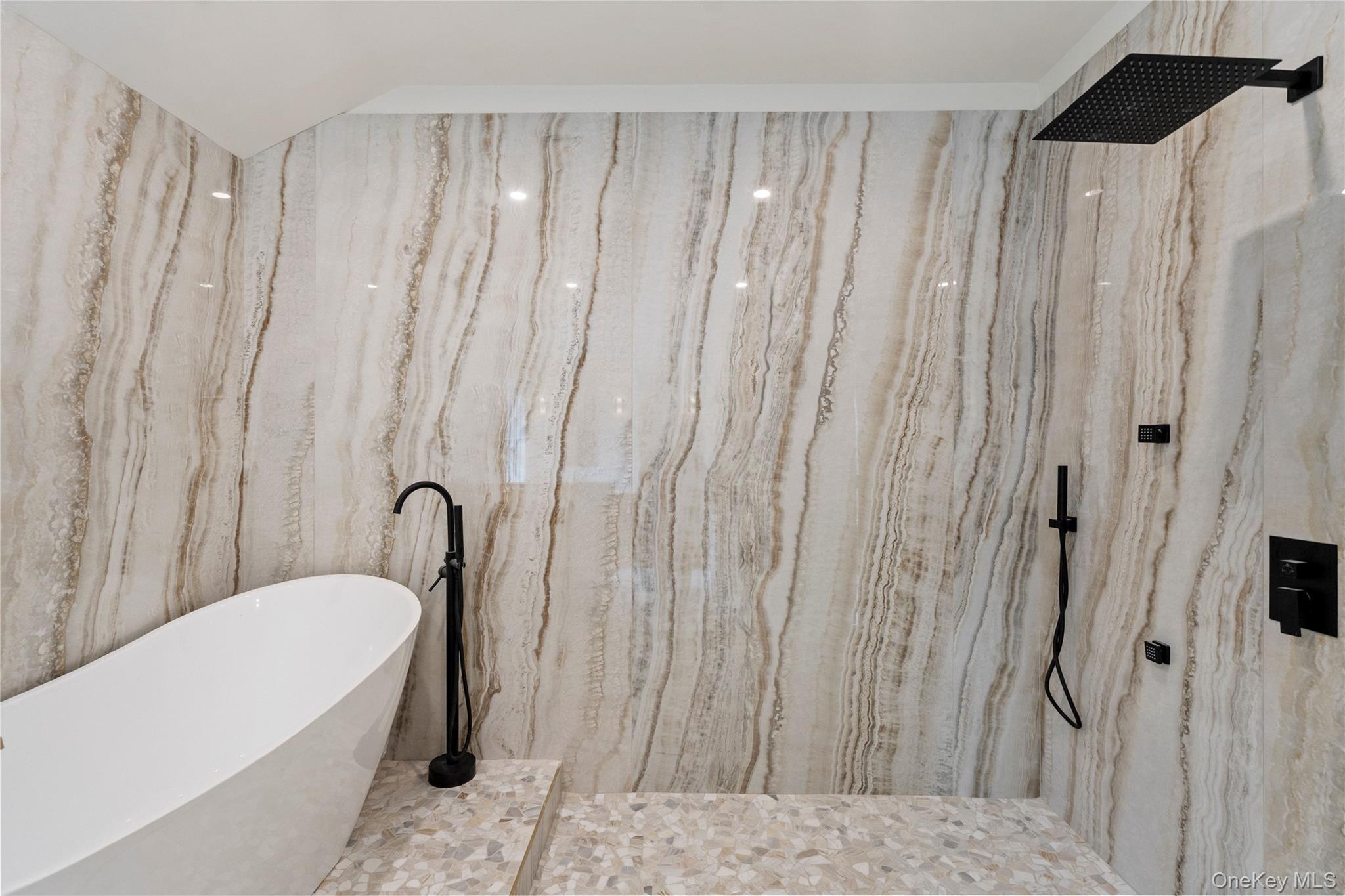 9 Wilderness Road St. James, NY 11780 - Photo 23 of 45 2nd Floor Primary En-Suite with 2 WIC's and Full Bathroom