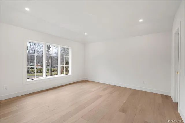 $3,250,000 | 9 Wilderness Road, St. James, NY 11780