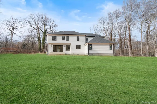 $3,250,000 | 9 Wilderness Road, St. James, NY 11780