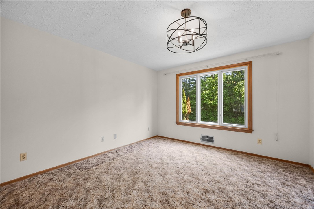 12 Forest Meadow Trail Rochester, NY 14624 - Photo 12 of 48