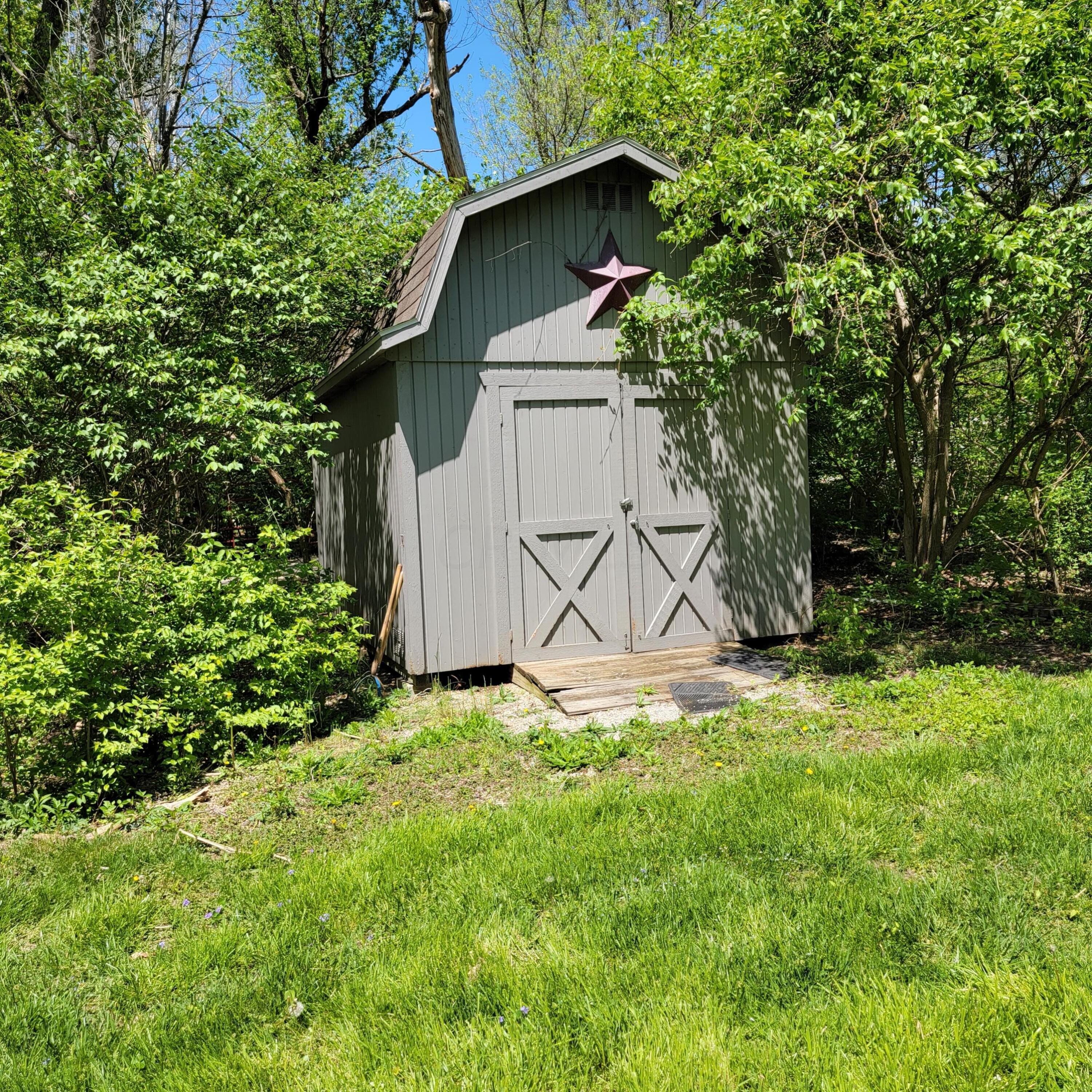 10558 Riverside Drive Powell, OH 43065 - Photo 14 of 17 20220502_140525