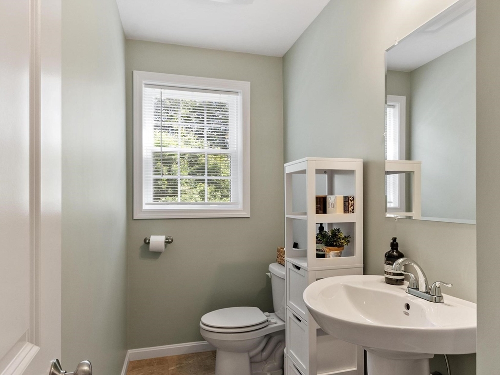 87 Riley Road, Unit 87 Tyngsborough, MA 01879 - Photo 18 of 28