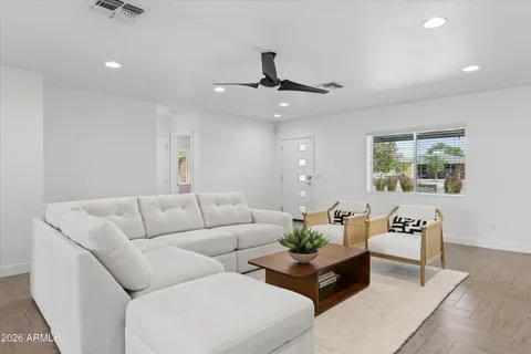 $950,000 | 1841 East Montecito Avenue, Phoenix, AZ 85016