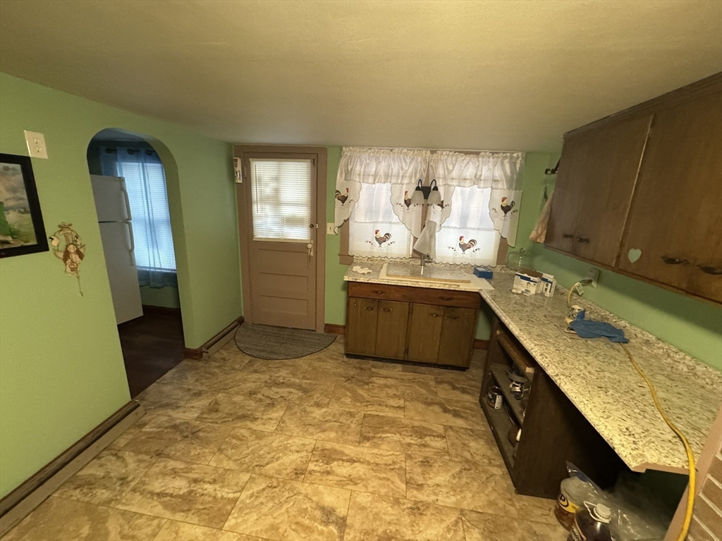 98 Medway Street Norfolk, MA 02056 - Photo 3 of 38