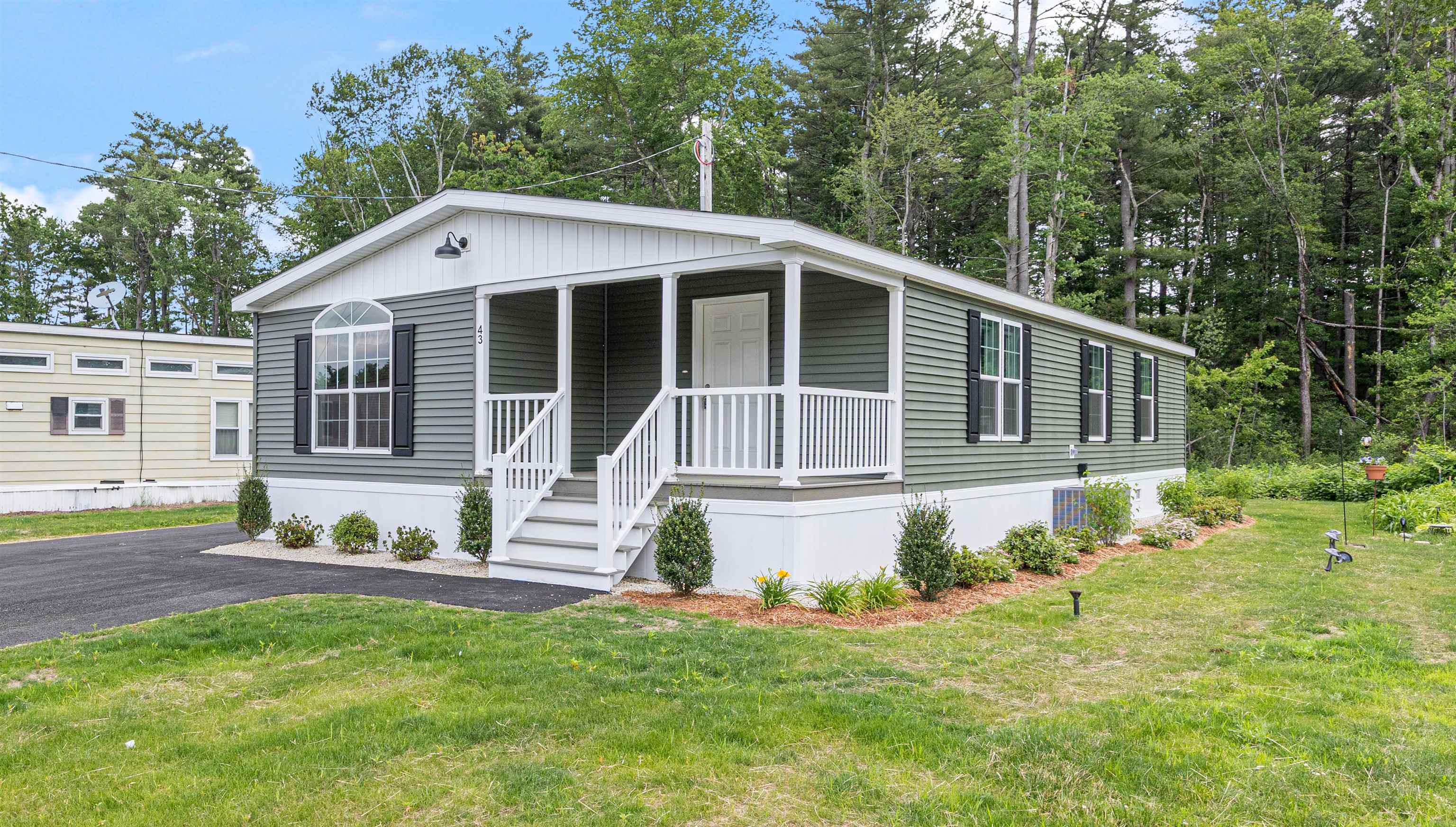 29 Lowell Road, Unit 43 Salem, NH 03079 - Photo 3 of 26
