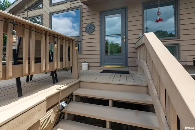 $518,900 | 173 Lake Indian Hills Circle, Carbondale, IL 62902