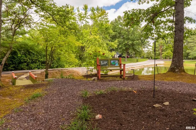 $518,900 | 173 Lake Indian Hills Circle, Carbondale, IL 62902